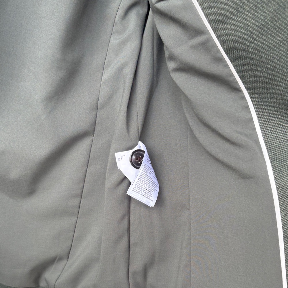 Banana Republic Women's Forest Green Blazer - Picture 10 of 10